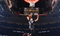 米兰APP下载-铁闸变利刃，阿坎吉爆发破局，拉齐奥客场踏平马德里竞技