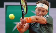 米兰真人-澳网翻盘法网，鲁德带队取胜的简单介绍