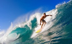 米兰体育网页版-当快船冲垮76人，字母哥已在总决赛的巅峰等待—现代篮球的双重叙事