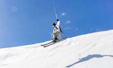 ac米兰官网-东方战术智慧与西方天赋的碰撞，吉林队战术体系如何压制骑士，约基奇式统治力启示录