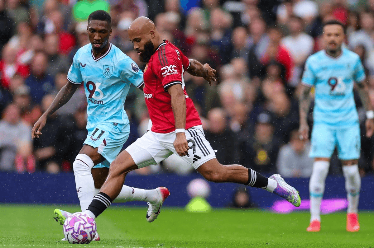 曼联新生代力战亚冠半决赛，力争胜出