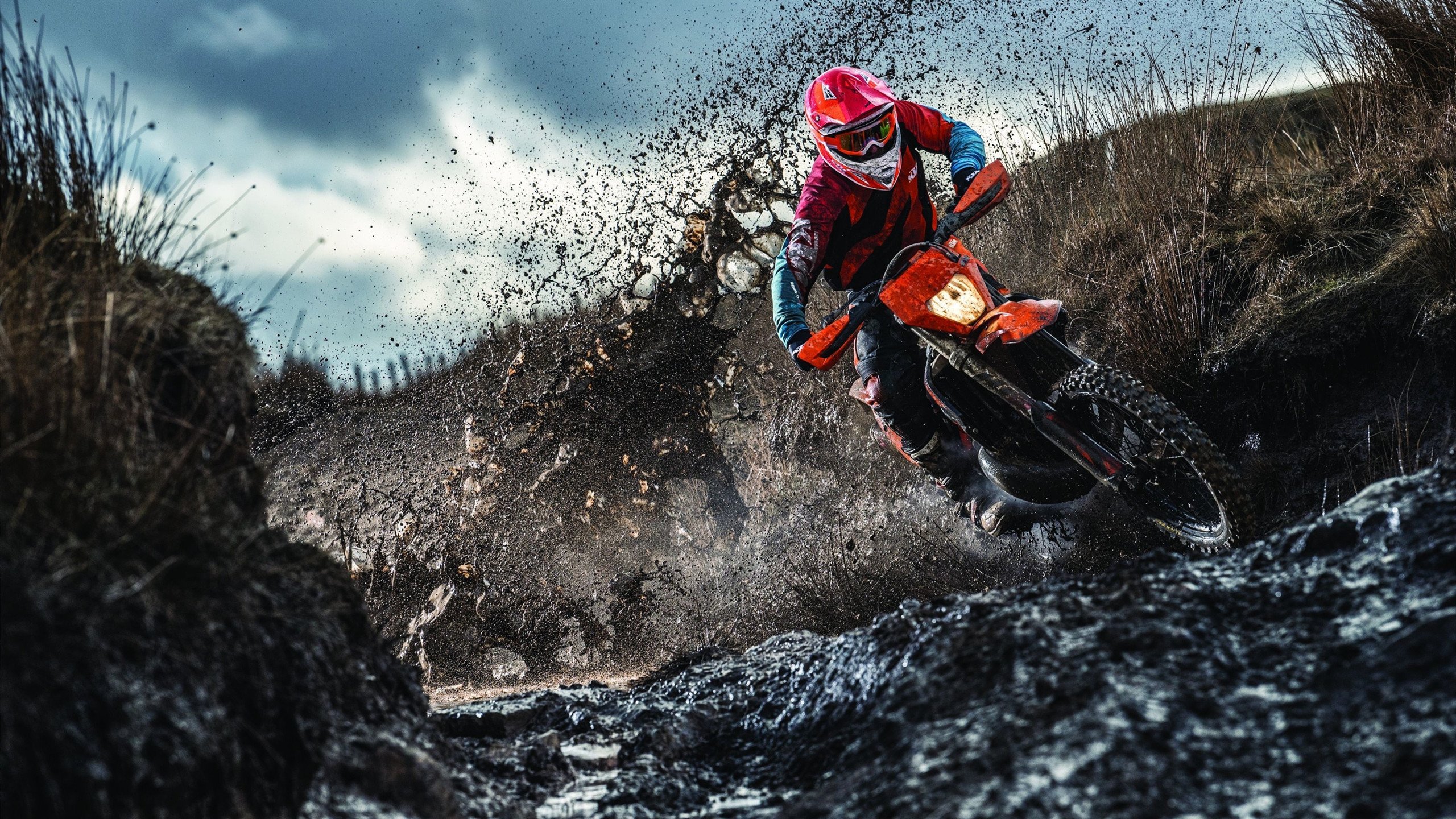 双线焦点，拜仁终结切尔西欧冠希望，迪巴拉在意甲巅峰战展露王者风范